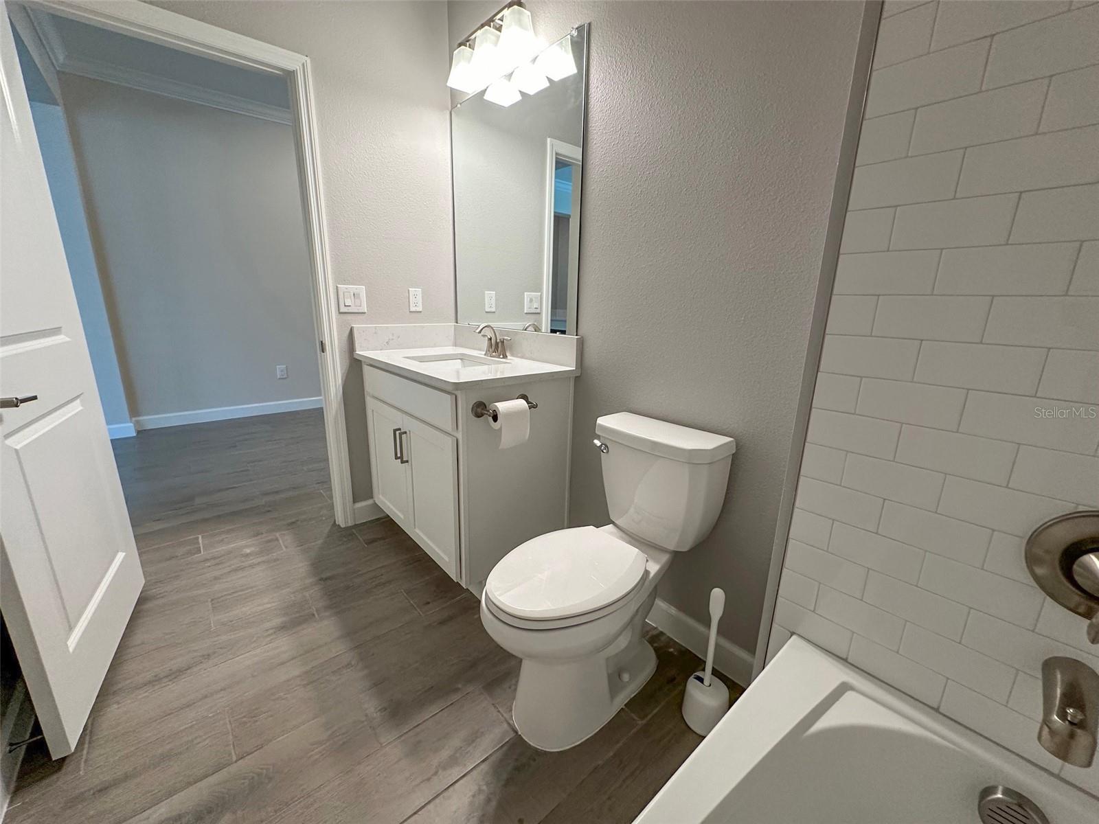 Image 31 of 95 For 17216 Mango Shay Court