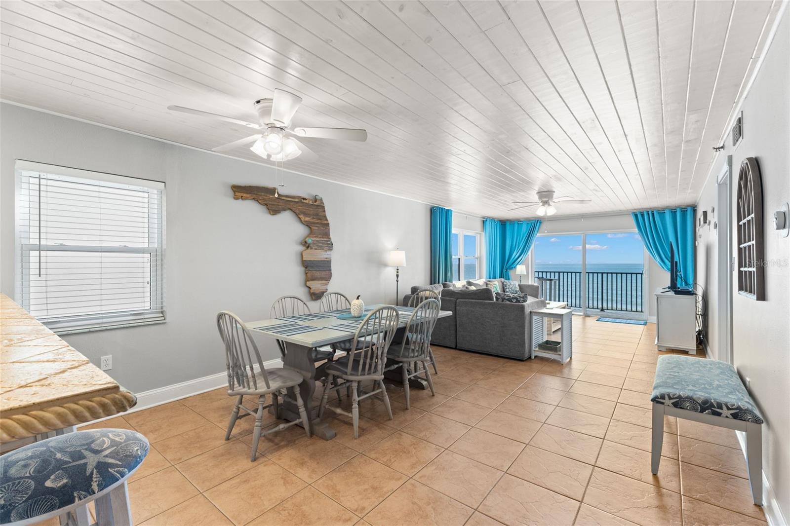 Image 14 of 53 For 14300 Gulf Boulevard 201