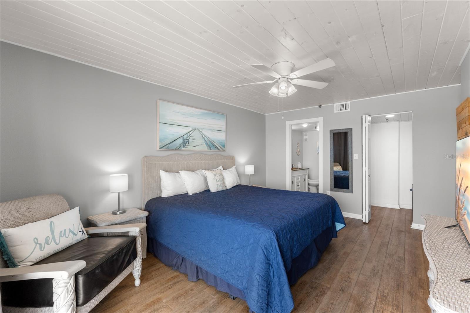 Image 21 of 53 For 14300 Gulf Boulevard 201