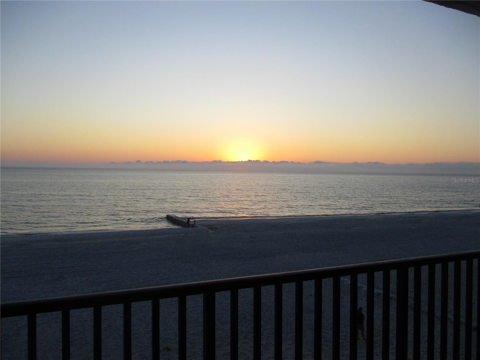 Image 34 of 53 For 14300 Gulf Boulevard 201