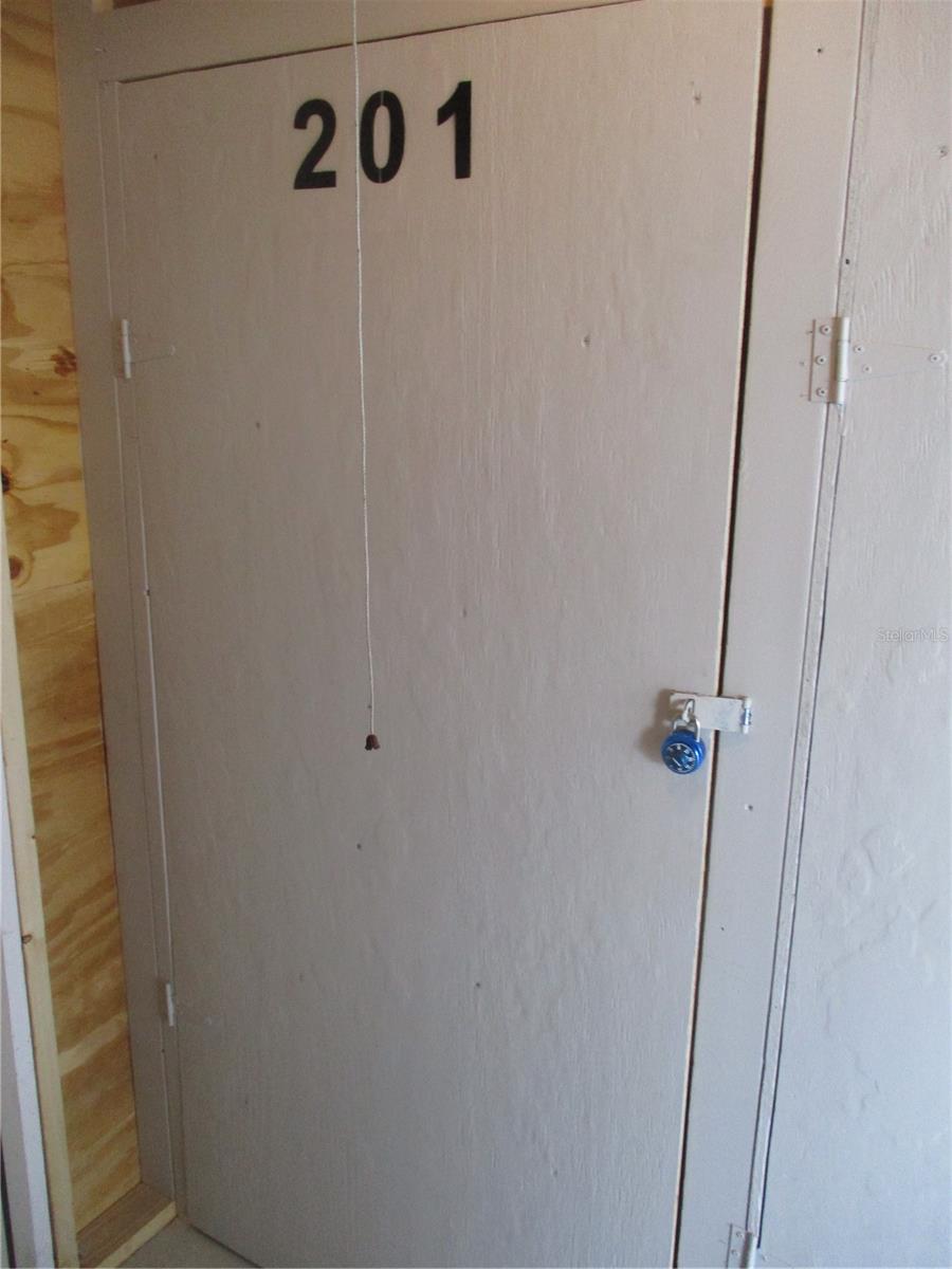 Image 35 of 53 For 14300 Gulf Boulevard 201