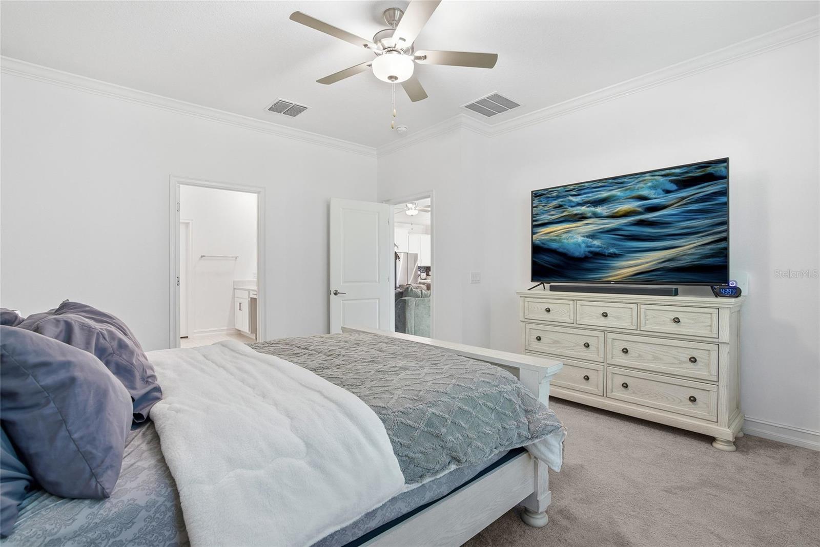 Image 15 of 49 For 19493 Forest Garden Court