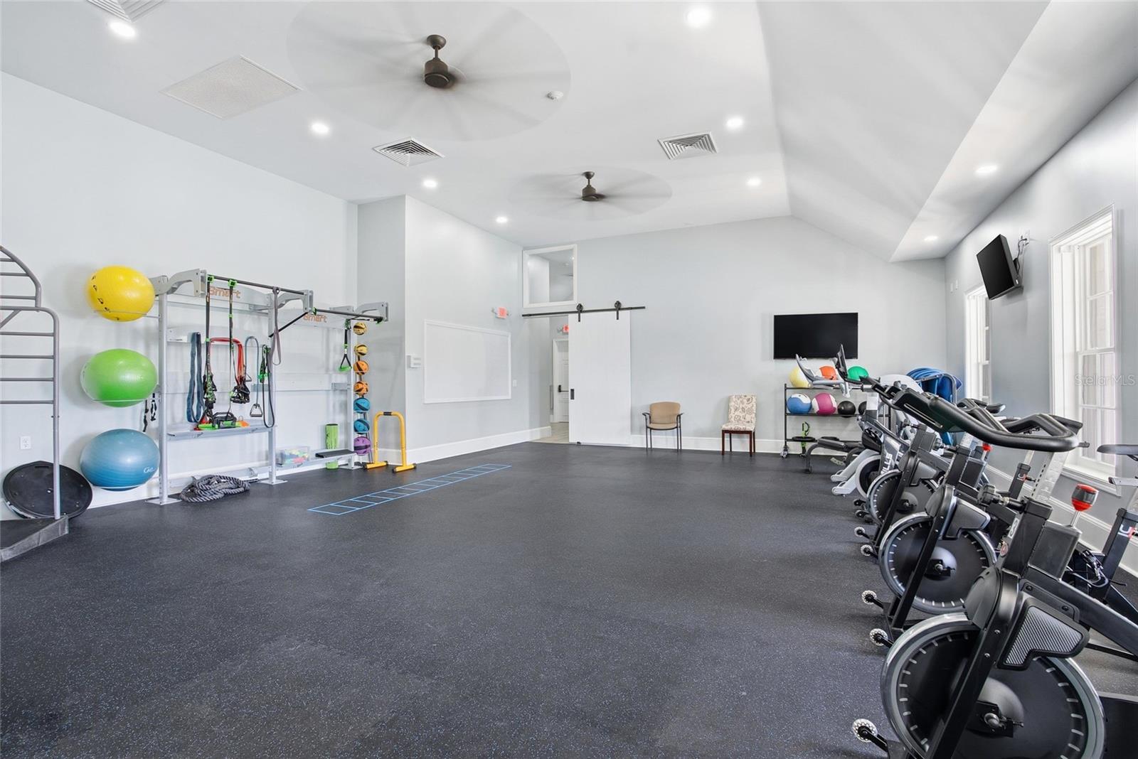 Image 44 of 49 For 19493 Forest Garden Court