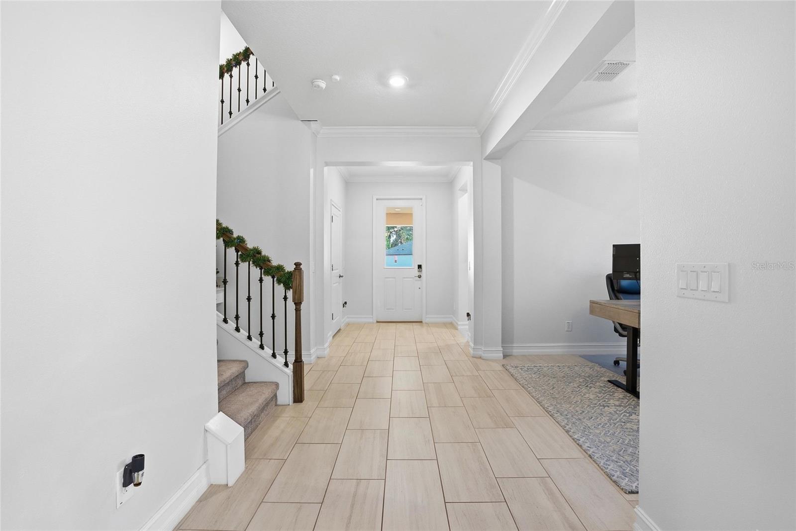 Image 5 of 49 For 19493 Forest Garden Court