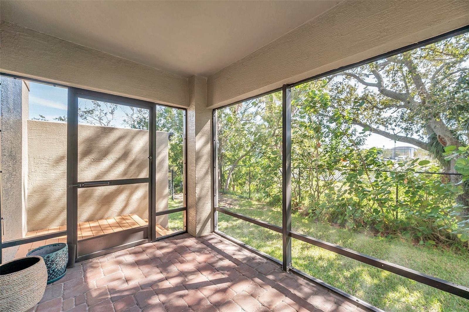 Image 18 of 22 For 10050 Bayou Grande Avenue