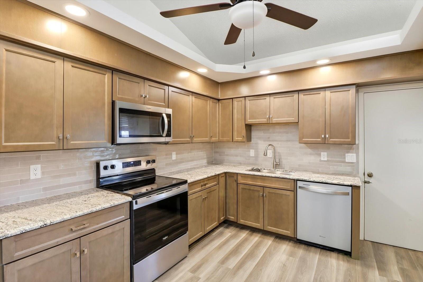 Image 16 of 48 For 809 Inverie Drive