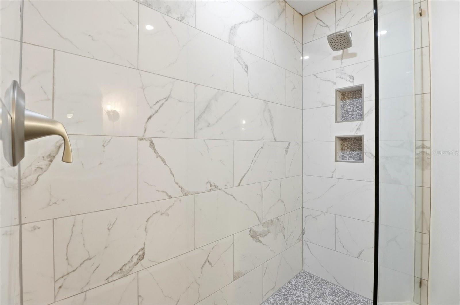 Image 23 of 48 For 809 Inverie Drive