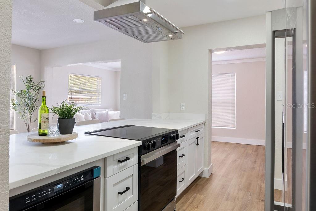 Image 13 of 34 For 4027 Waring Drive