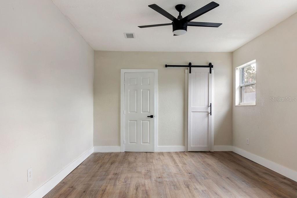 Image 15 of 34 For 4027 Waring Drive