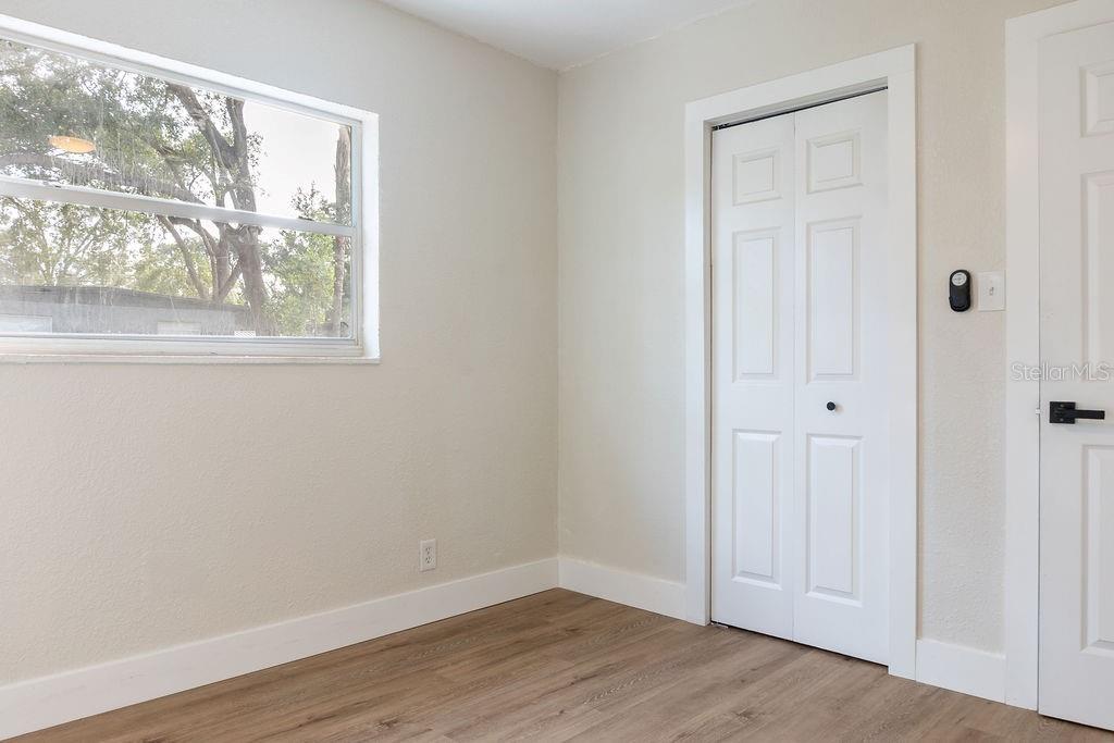 Image 17 of 34 For 4027 Waring Drive