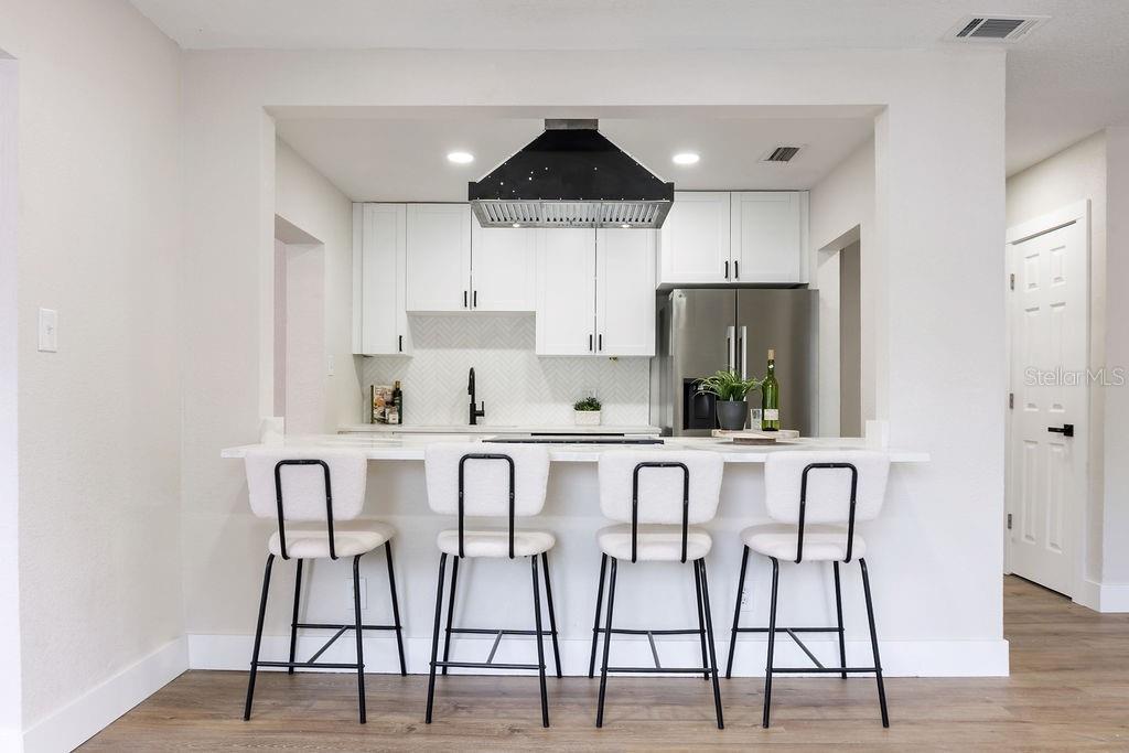 Image 3 of 34 For 4027 Waring Drive