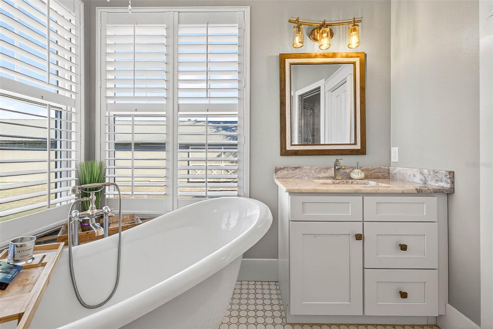 Image 58 of 98 For 18051 Hancock Bluff Road