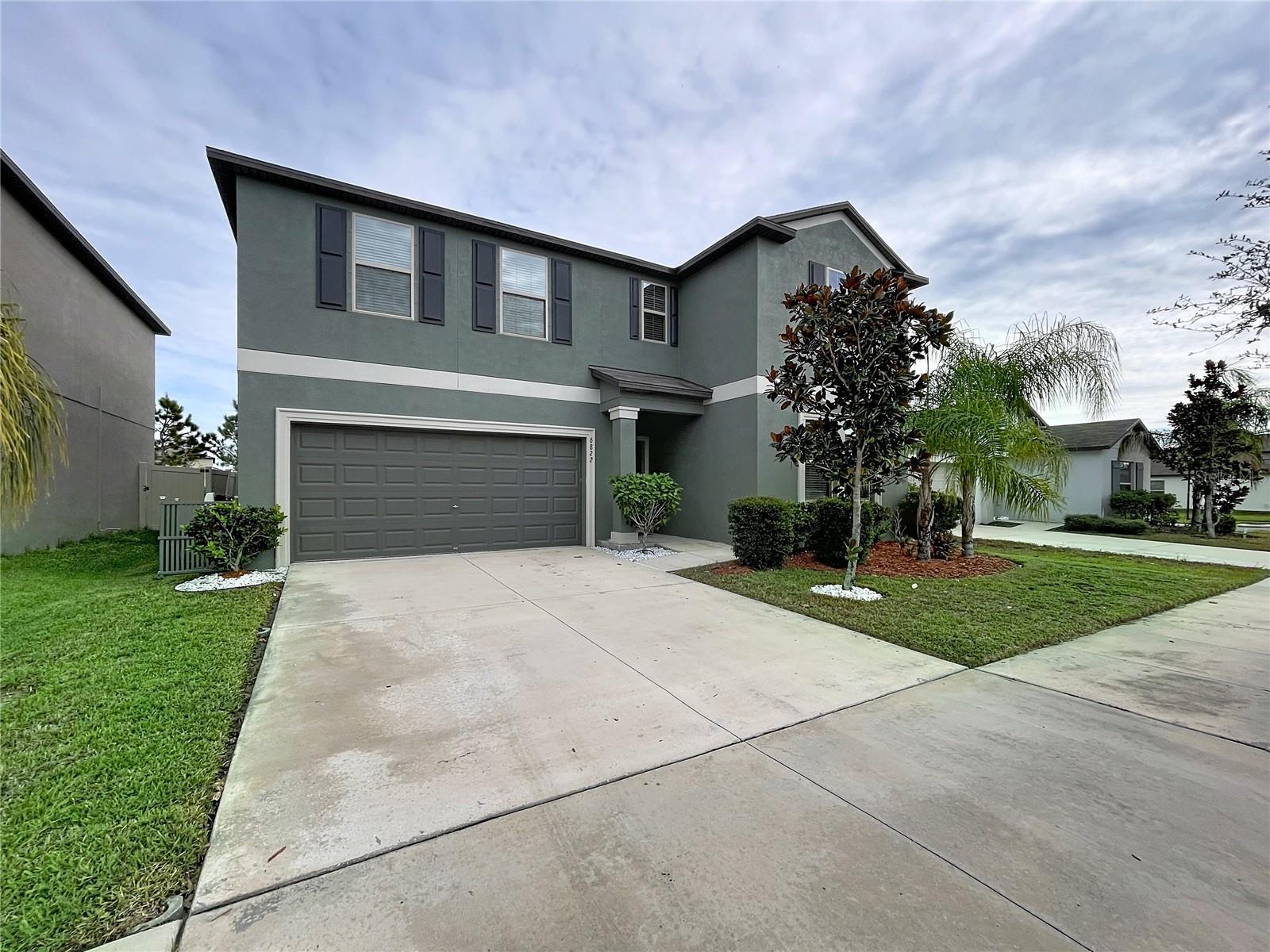 Listing Details for 6822 King Creek Drive, SUN CITY CENTER, FL 33573