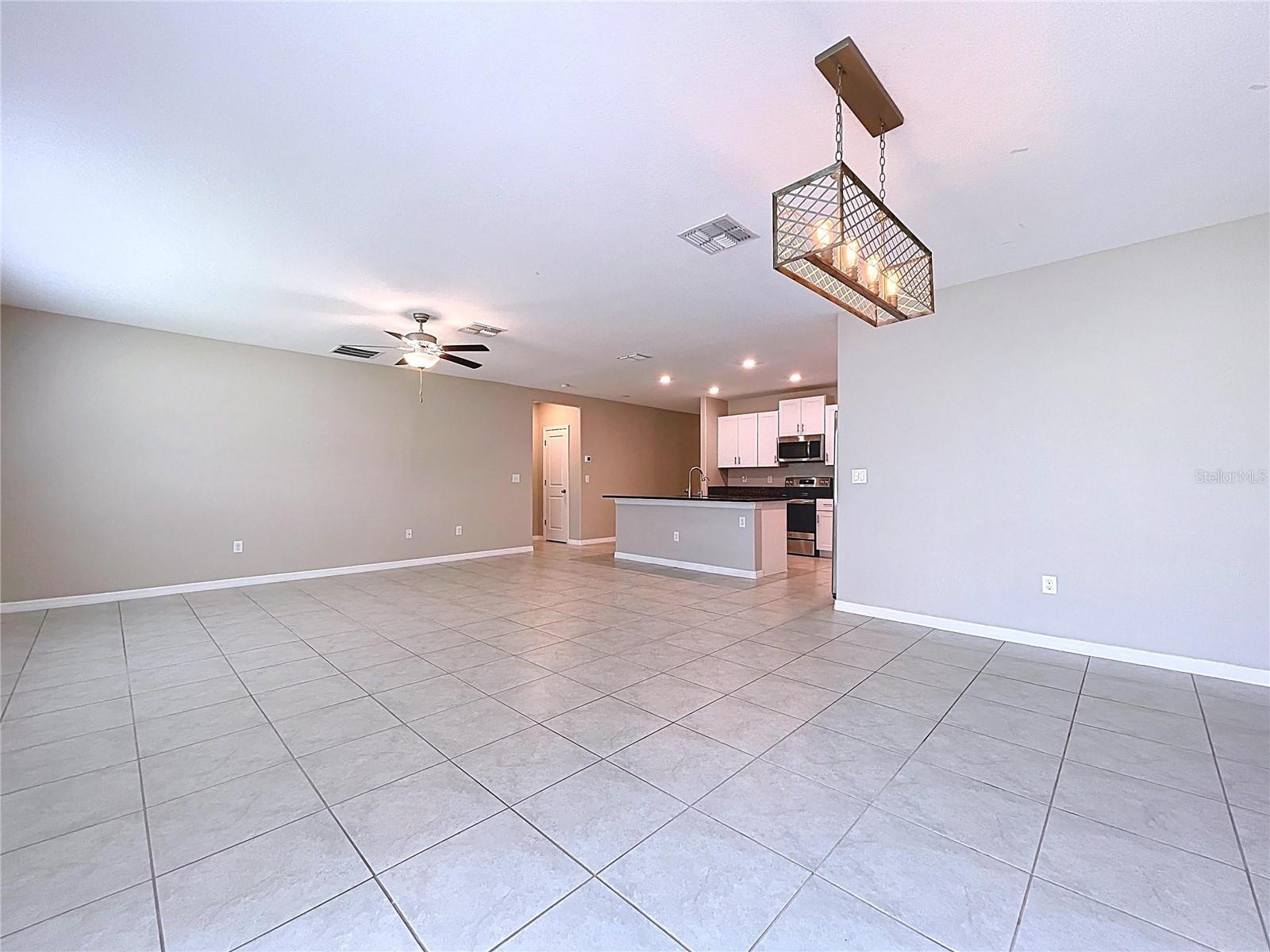 Image 13 of 90 For 6822 King Creek Drive