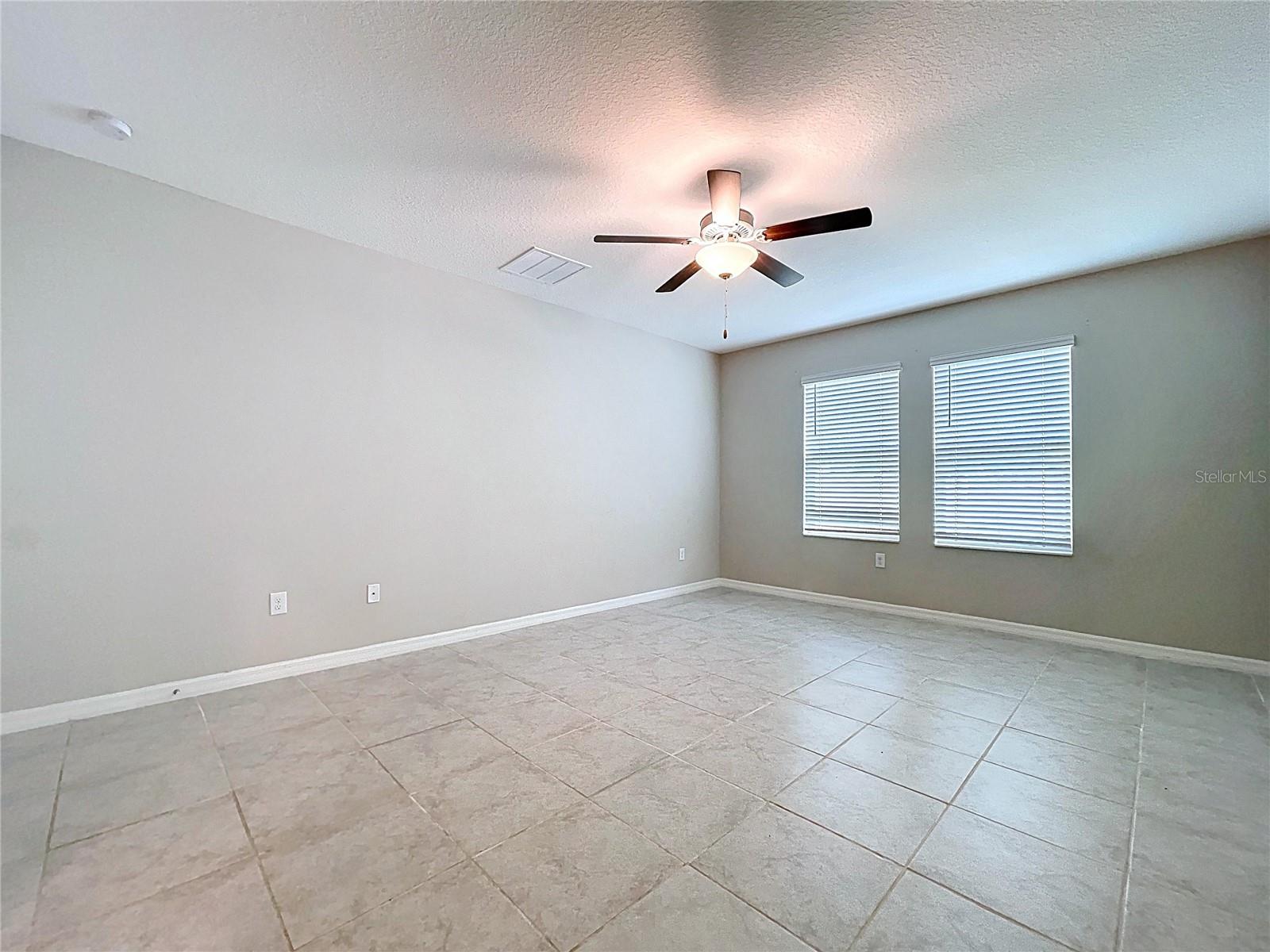 Image 28 of 90 For 6822 King Creek Drive