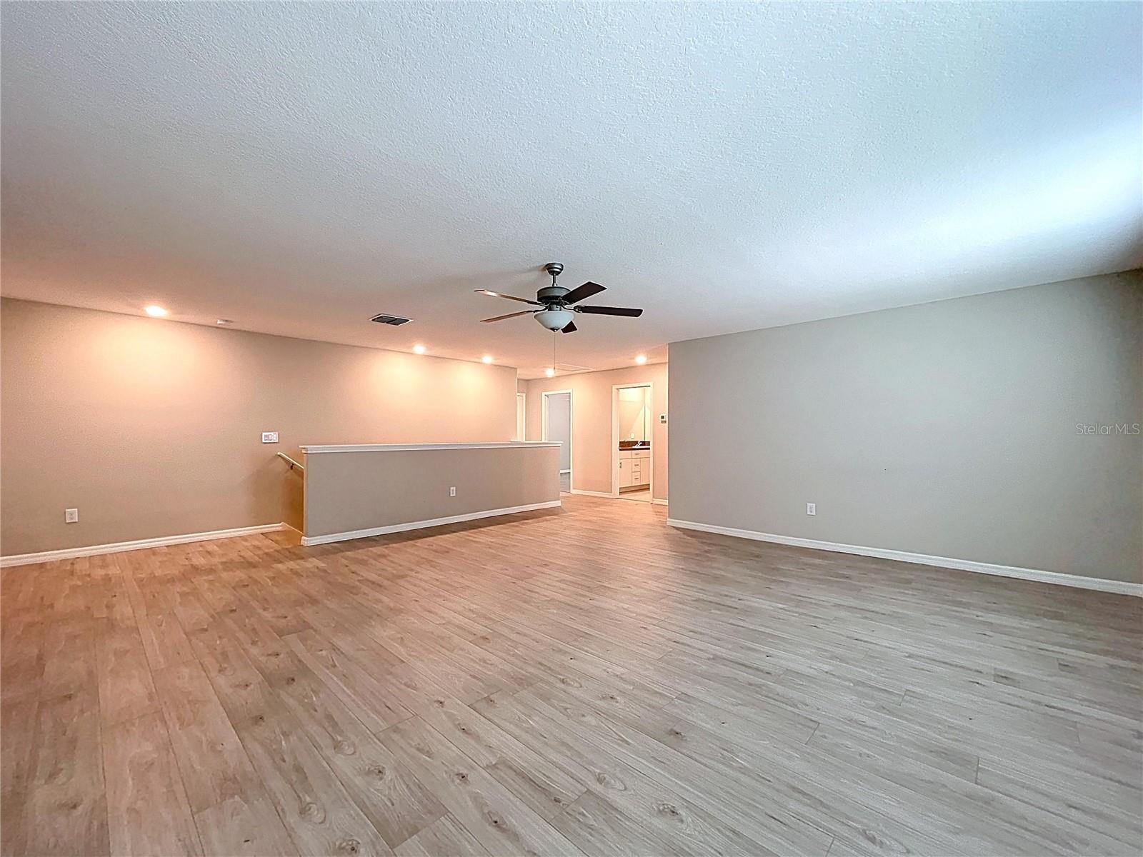 Image 42 of 90 For 6822 King Creek Drive