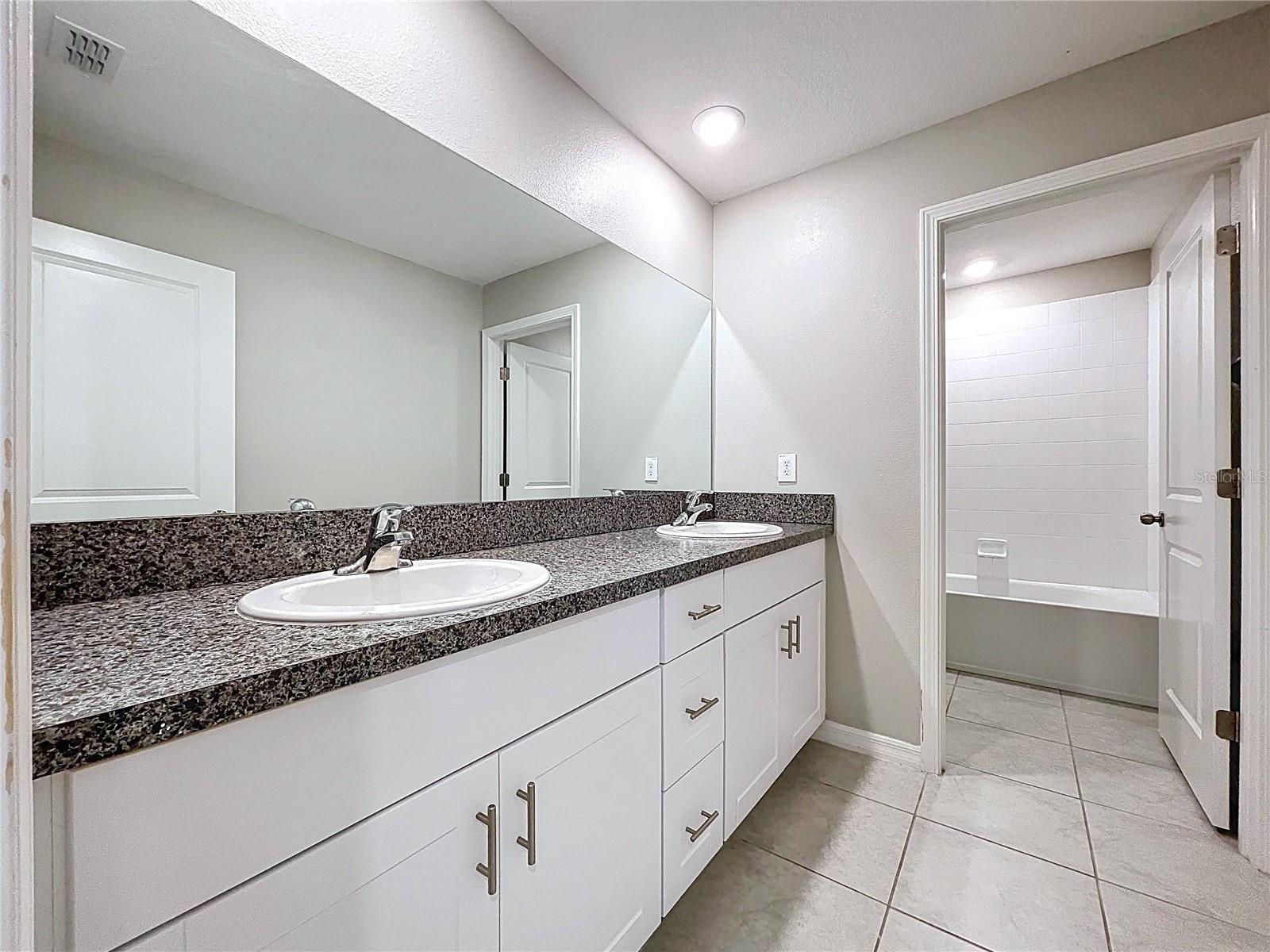 Image 52 of 90 For 6822 King Creek Drive