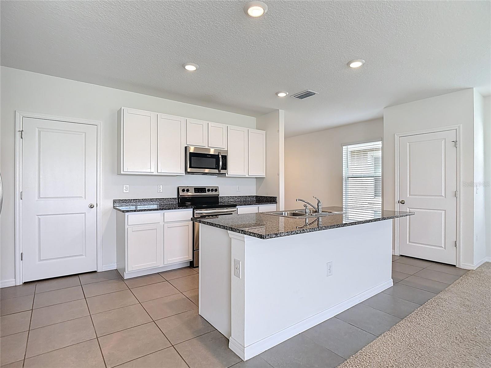 Image 13 of 65 For 10982 Penny Gale Loop