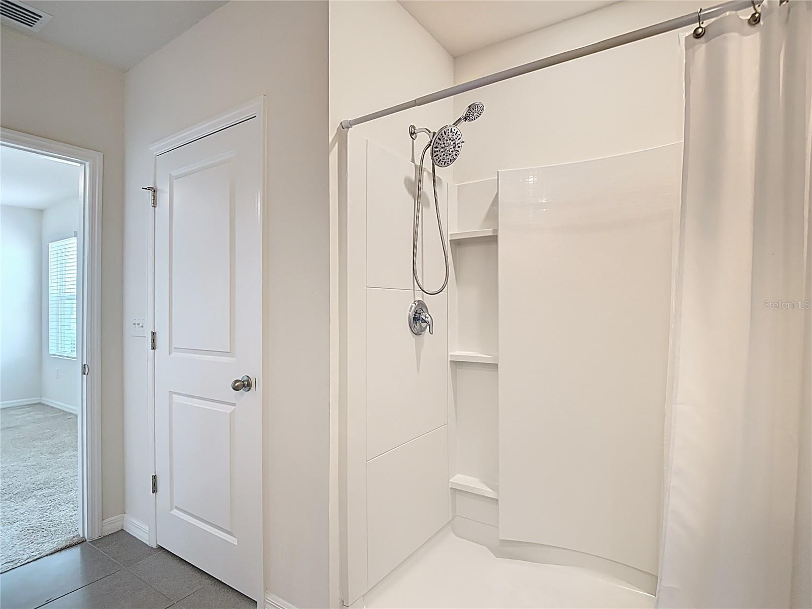 Image 30 of 65 For 10982 Penny Gale Loop