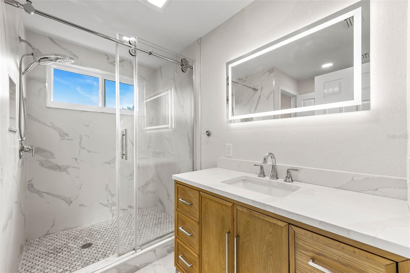 Image 28 of 52 For 12026 Colonial Estates Lane