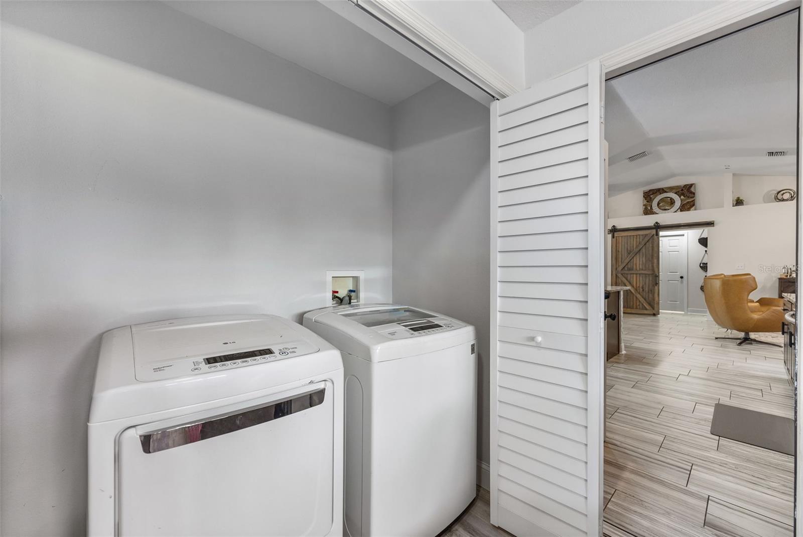 Image 33 of 52 For 12026 Colonial Estates Lane