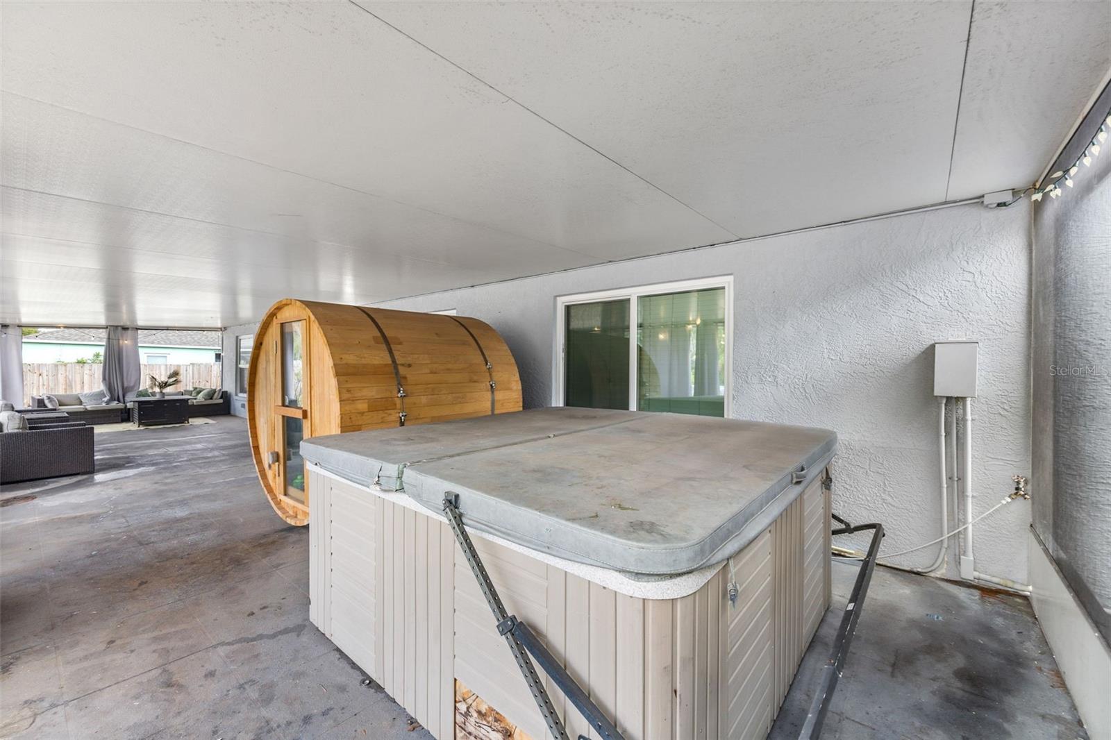 Image 38 of 52 For 12026 Colonial Estates Lane