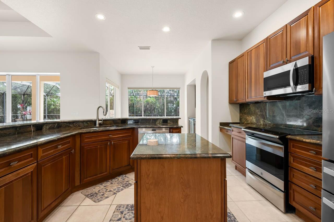 Image 14 of 40 For 3731 Gaviota Drive