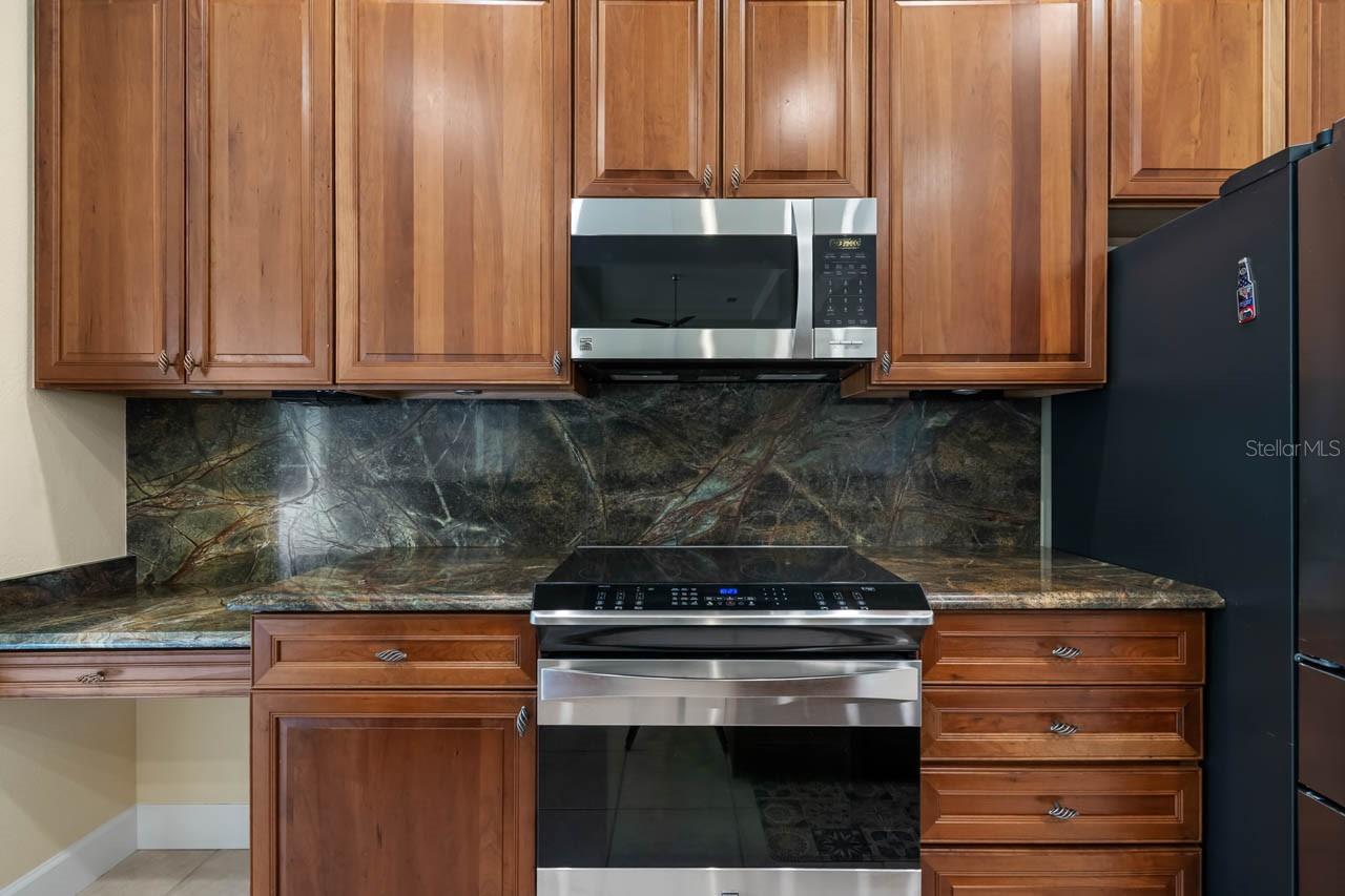 Image 16 of 40 For 3731 Gaviota Drive