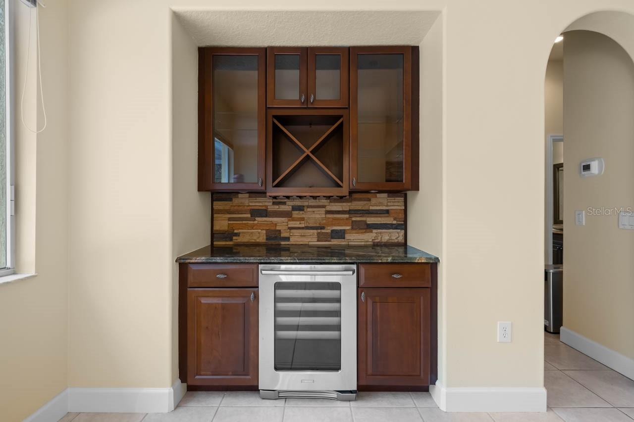 Image 18 of 40 For 3731 Gaviota Drive