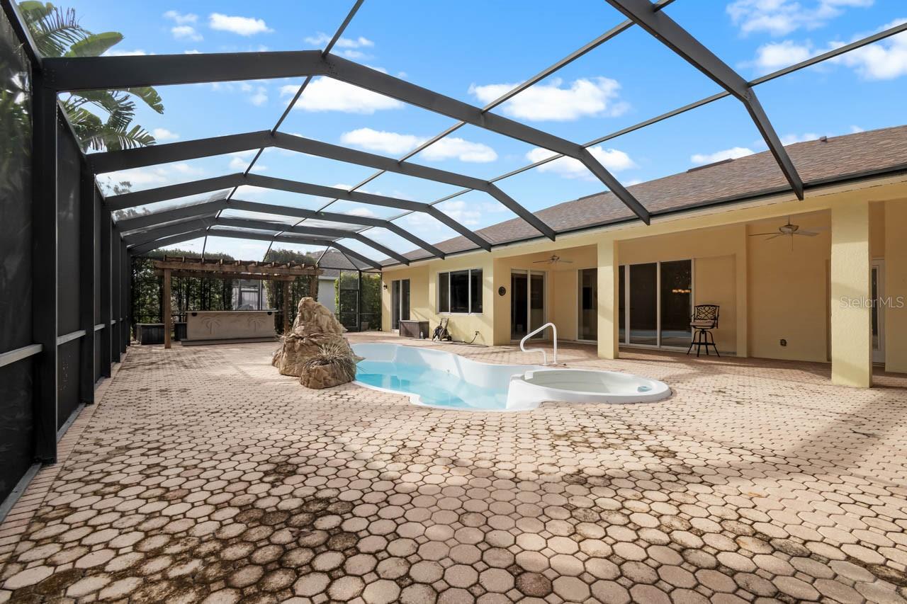 Image 28 of 40 For 3731 Gaviota Drive