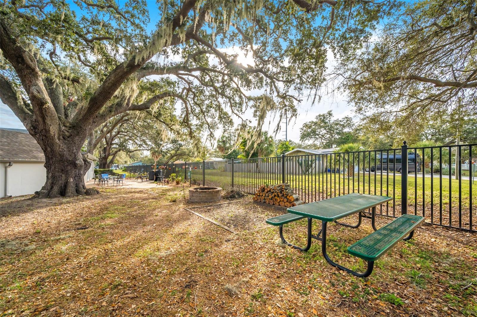 Image 41 of 56 For 708 Lyndhurst  104