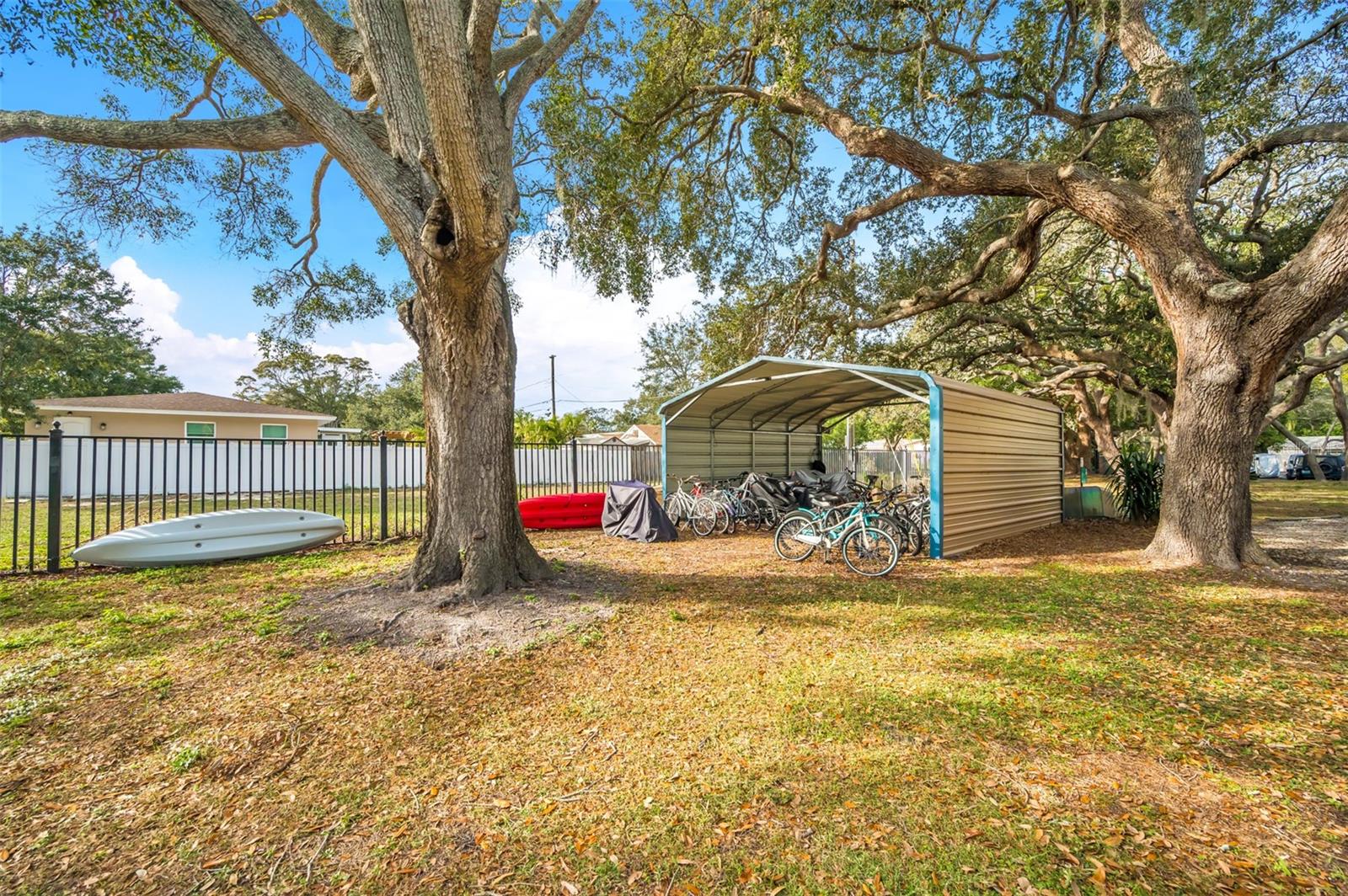 Image 42 of 56 For 708 Lyndhurst  104