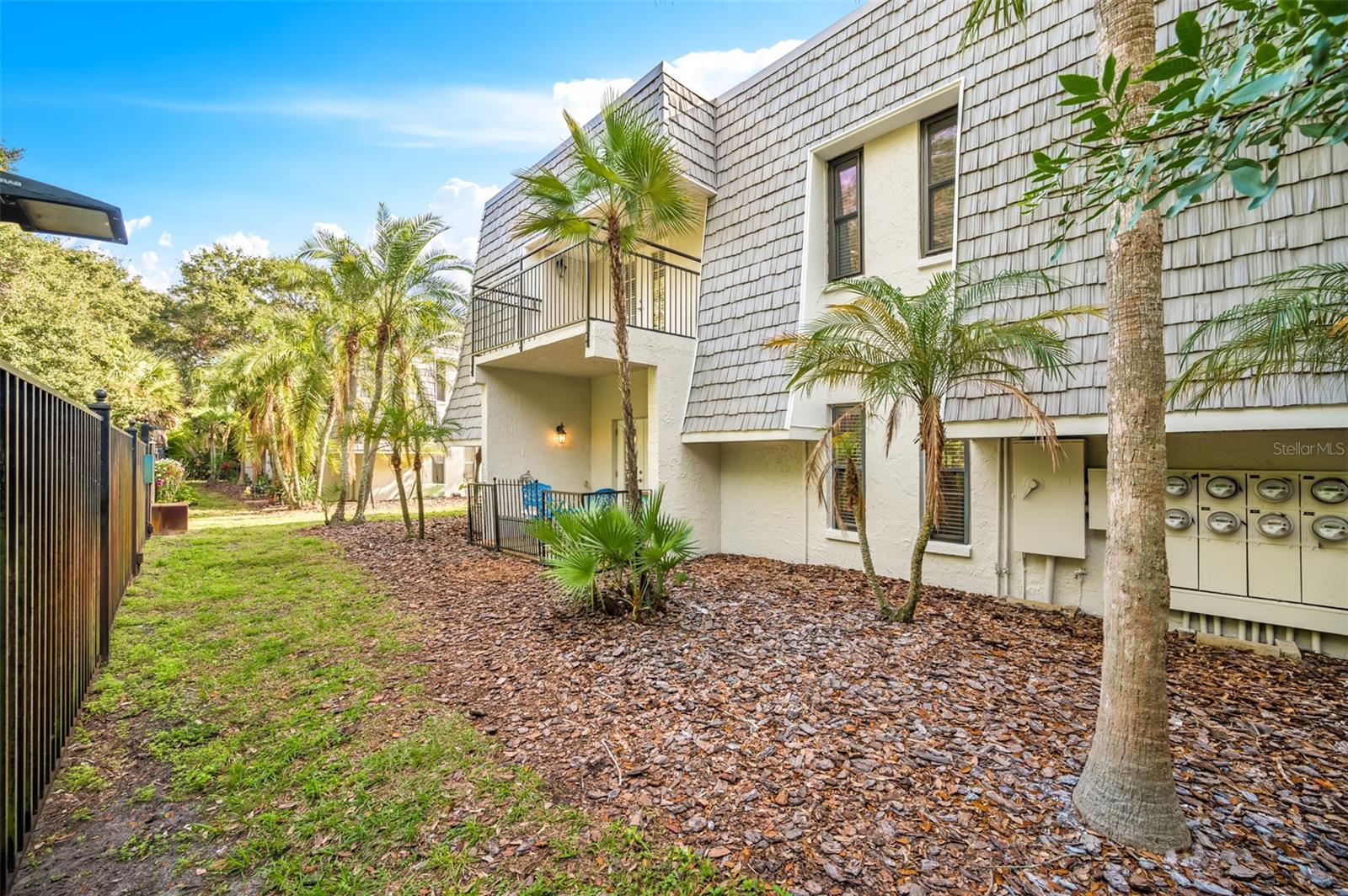 Image 6 of 56 For 708 Lyndhurst  104