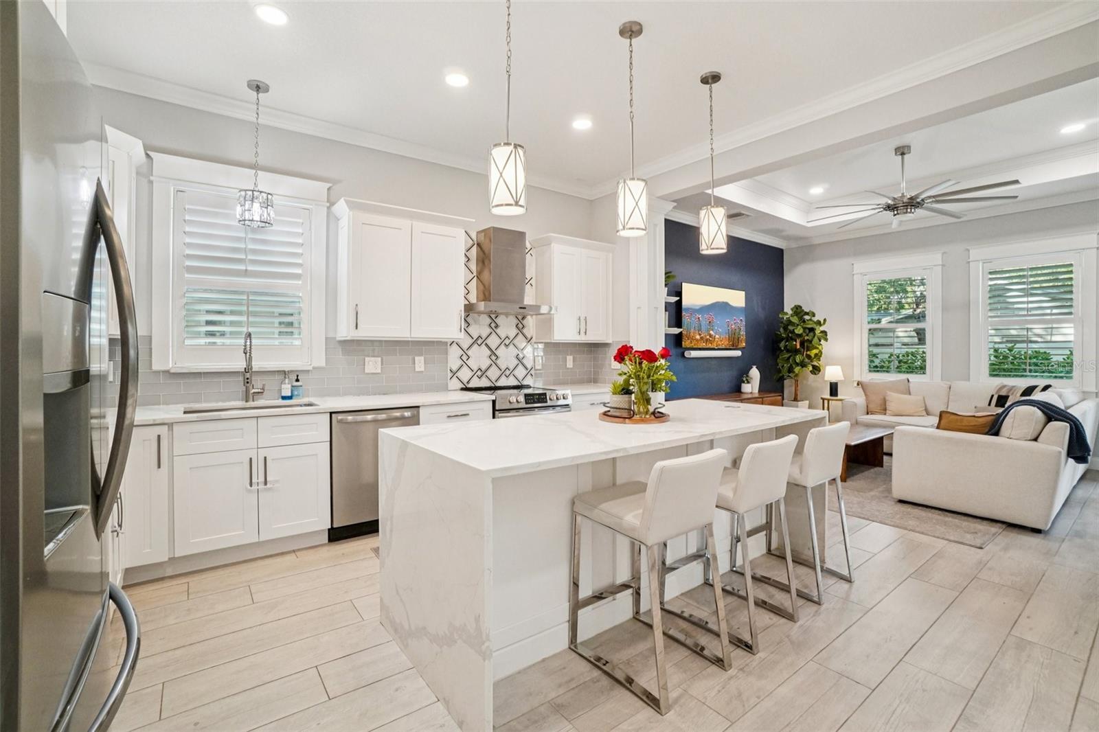 Listing photo id 13 for 3203 Fielder Street