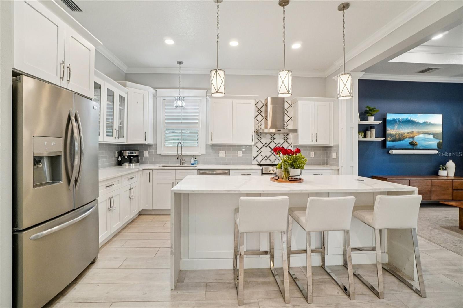 Listing photo id 14 for 3203 Fielder Street