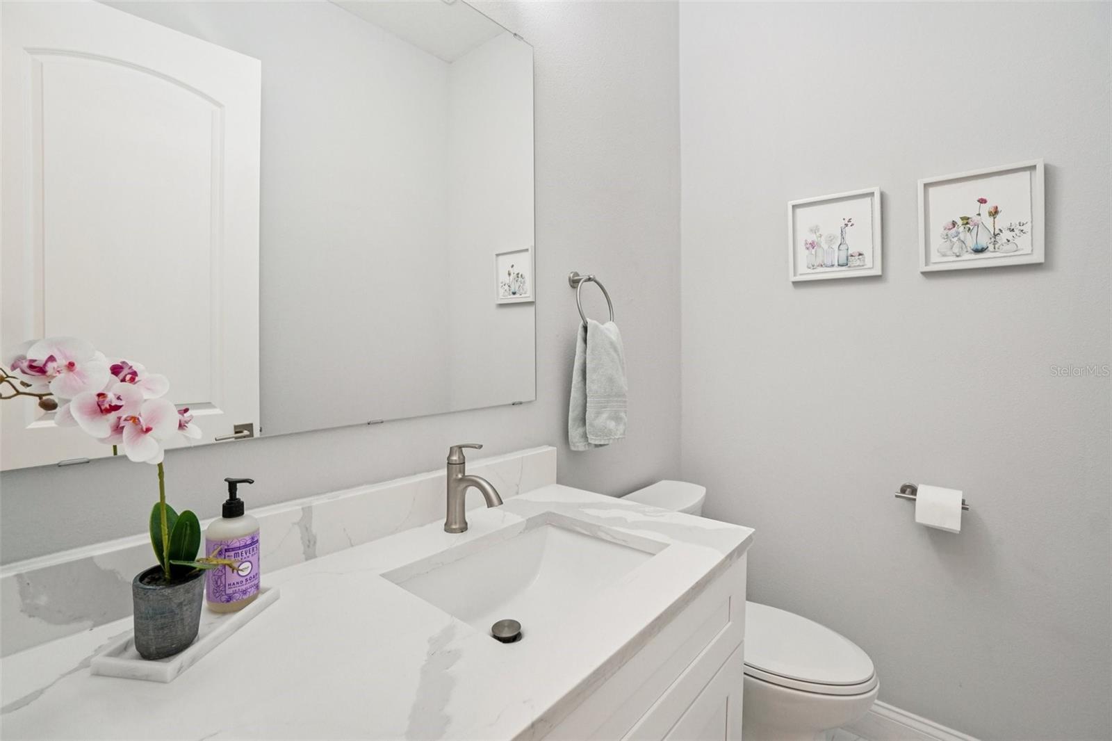 Listing photo id 18 for 3203 Fielder Street