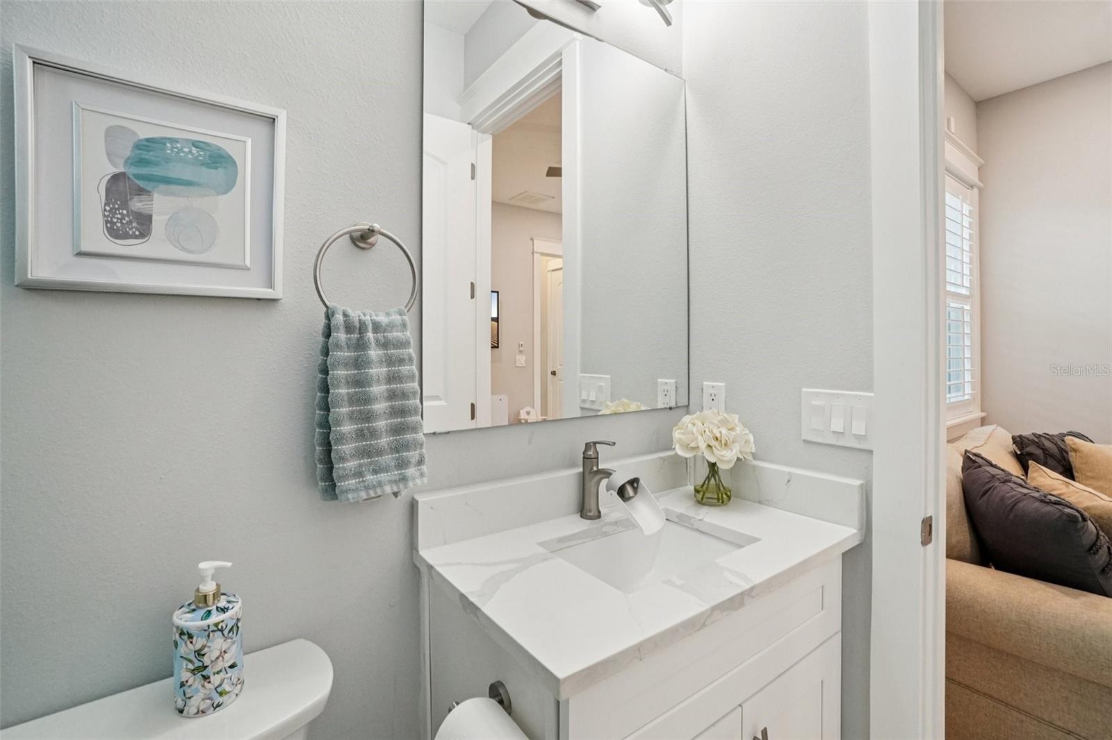 Listing photo id 22 for 3203 Fielder Street