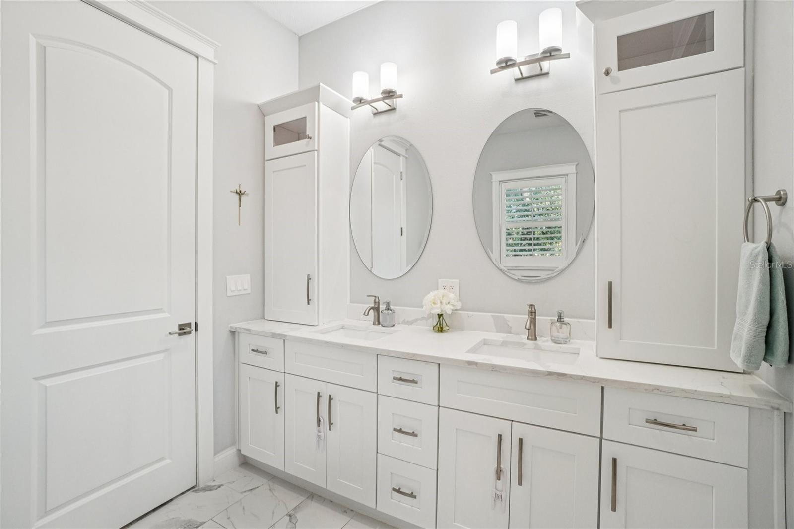 Listing photo id 33 for 3203 Fielder Street