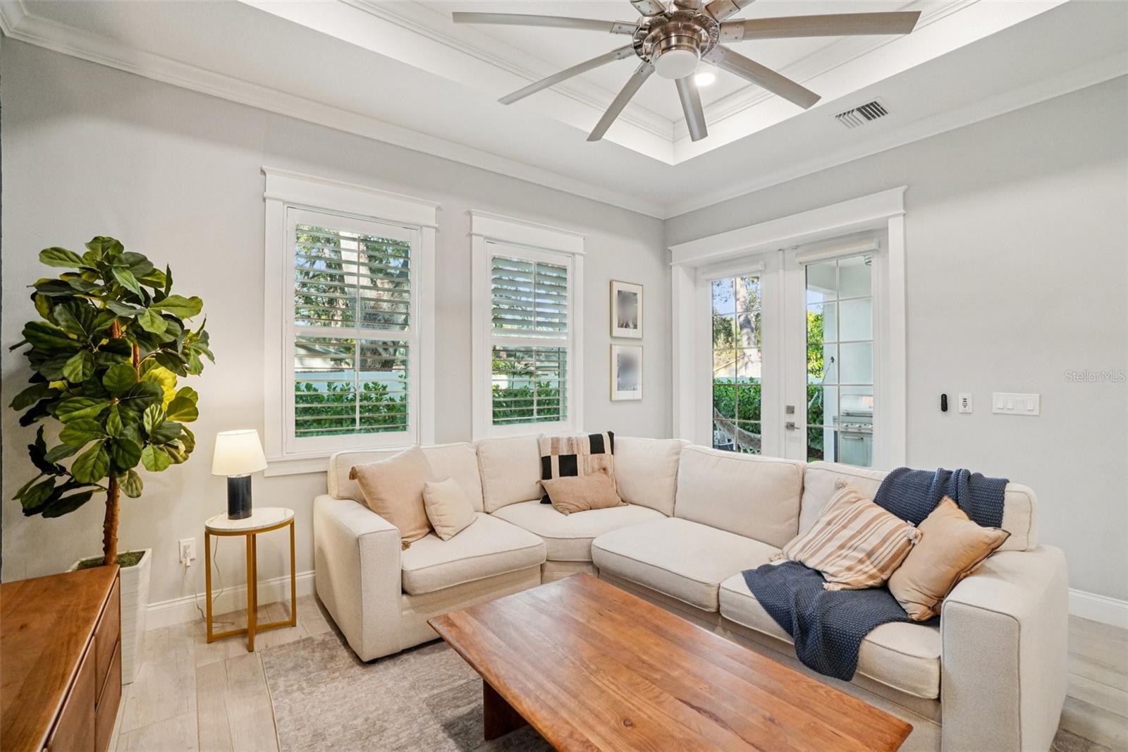 Listing photo id 7 for 3203 Fielder Street