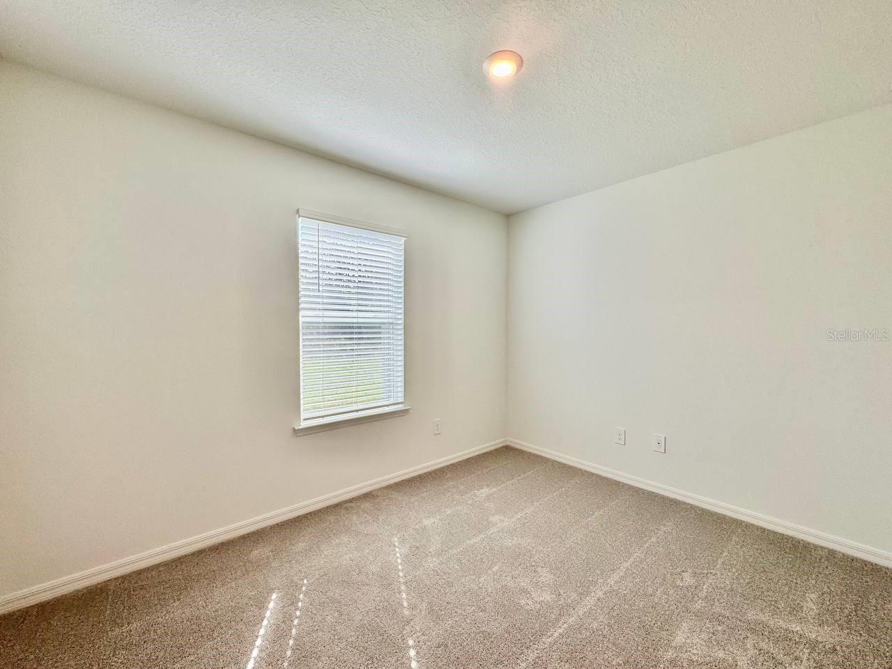 Image 14 of 46 For 17554 Pleasantview Blvd