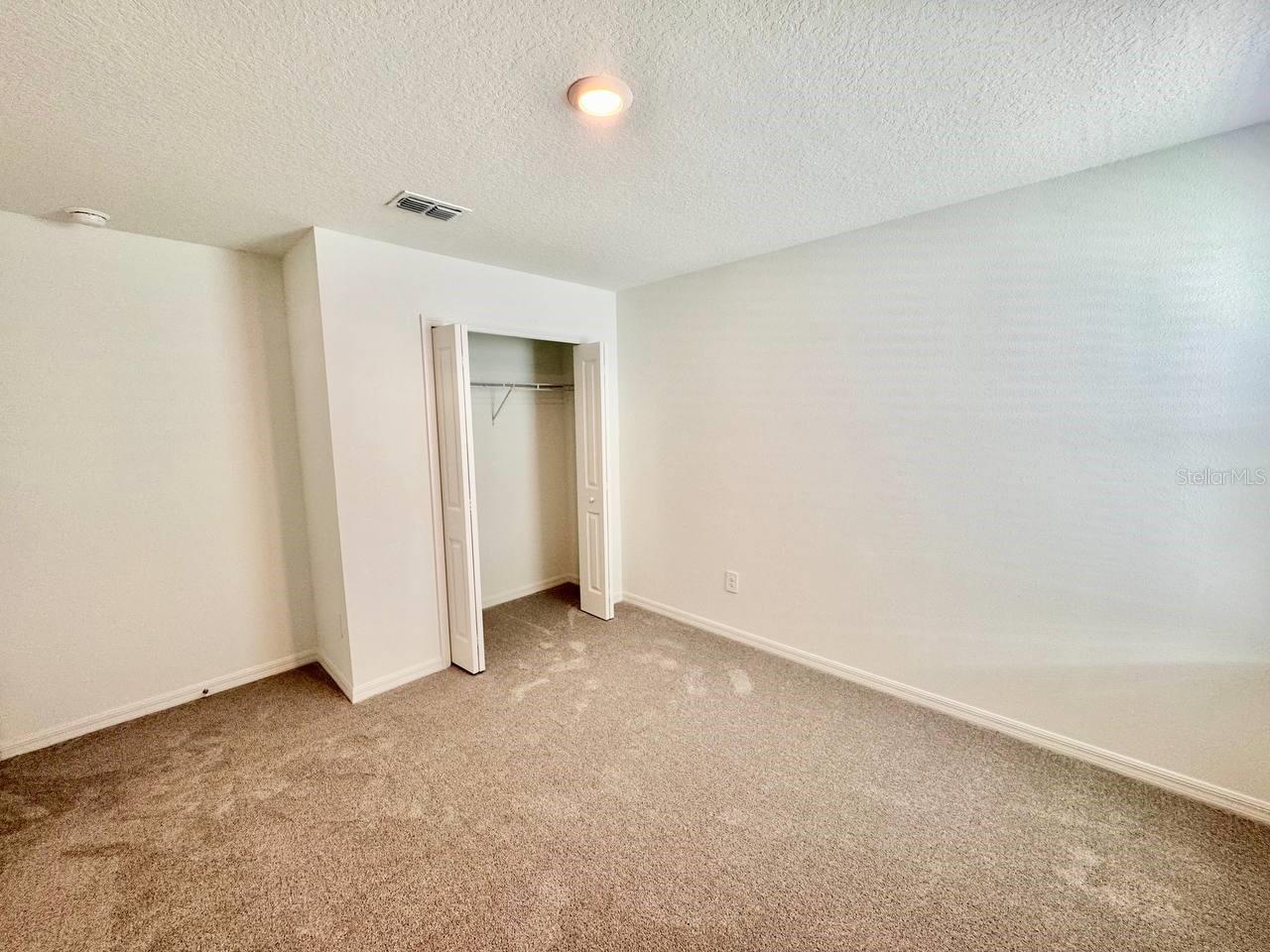 Image 33 of 46 For 17554 Pleasantview Blvd