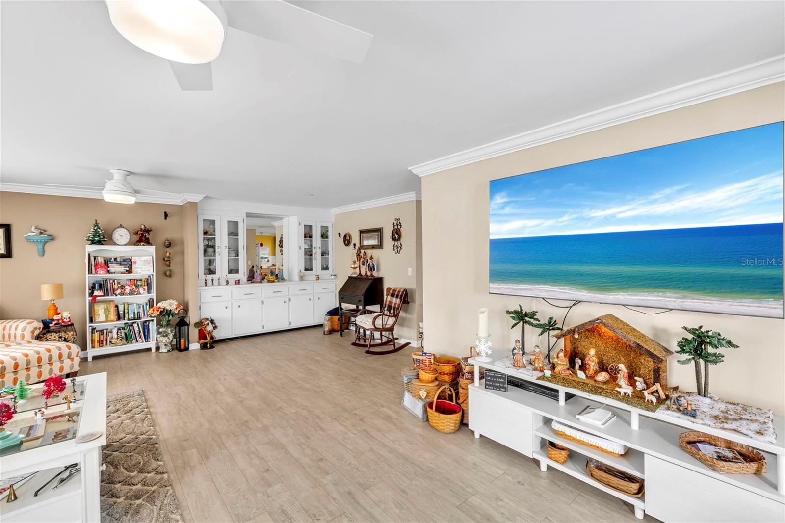 Image 12 of 100 For 400 Vivar  