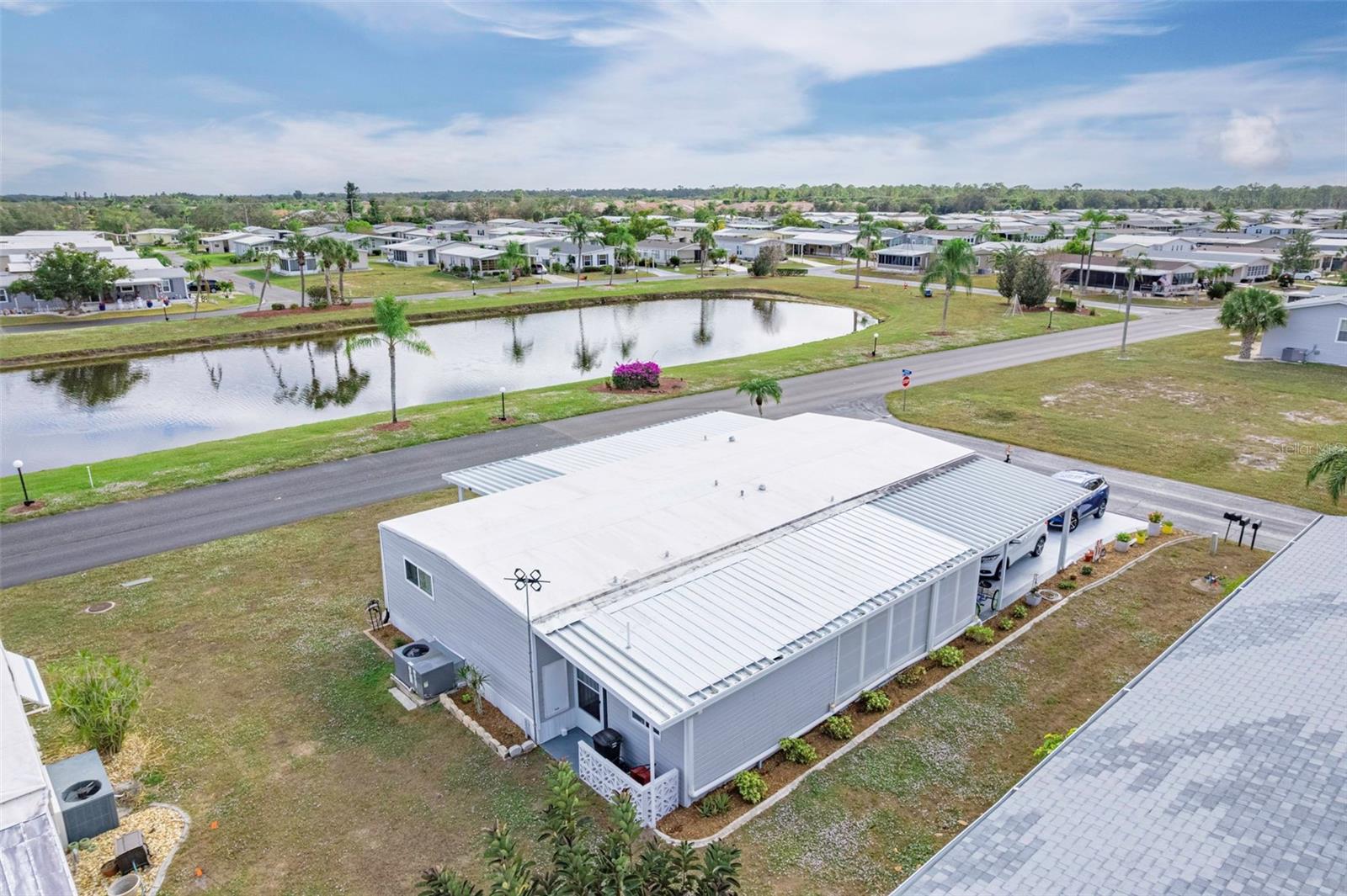 Image 27 of 100 For 400 Vivar  