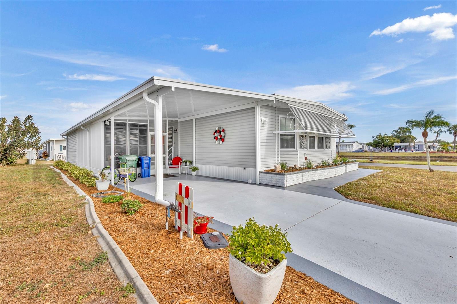 Image 3 of 100 For 400 Vivar  