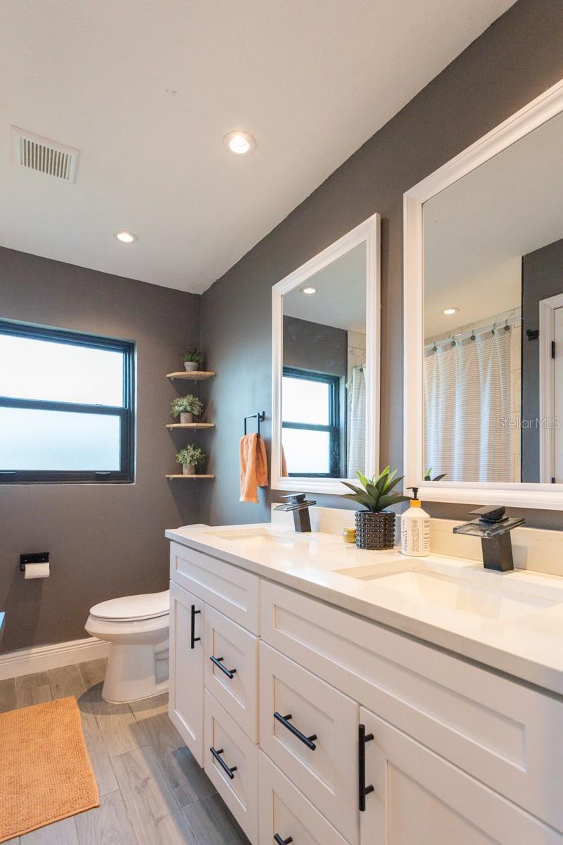 Image 11 of 24 For 6390 2nd Palm Point