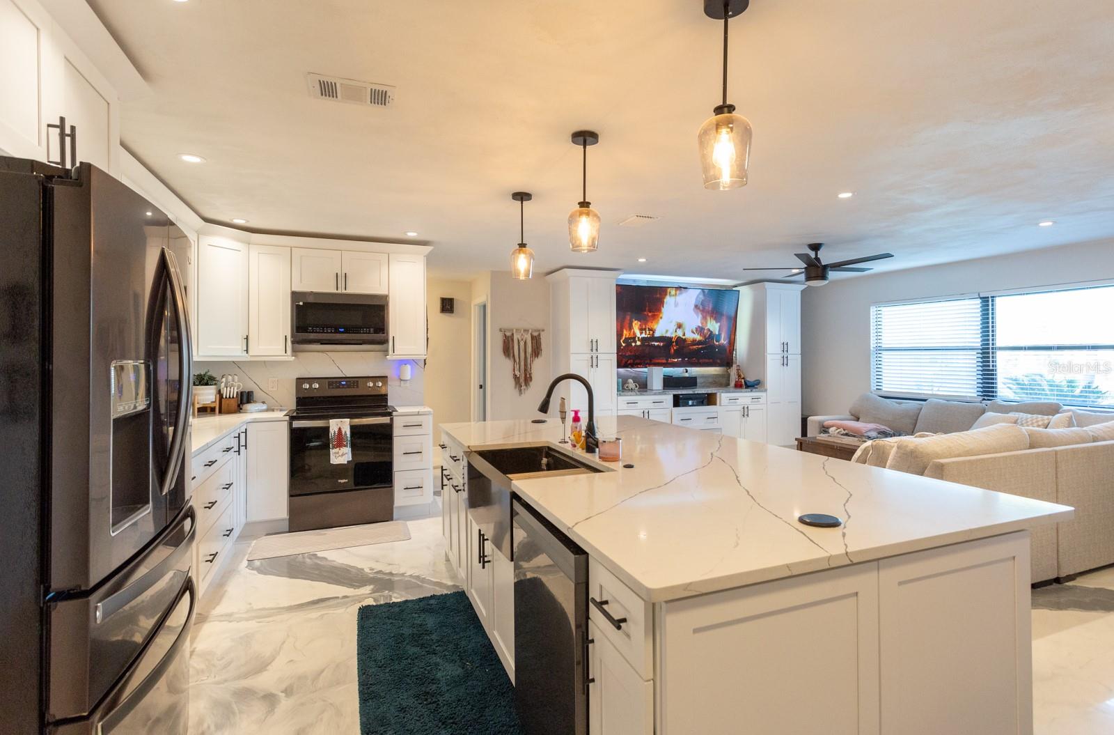 Image 4 of 24 For 6390 2nd Palm Point