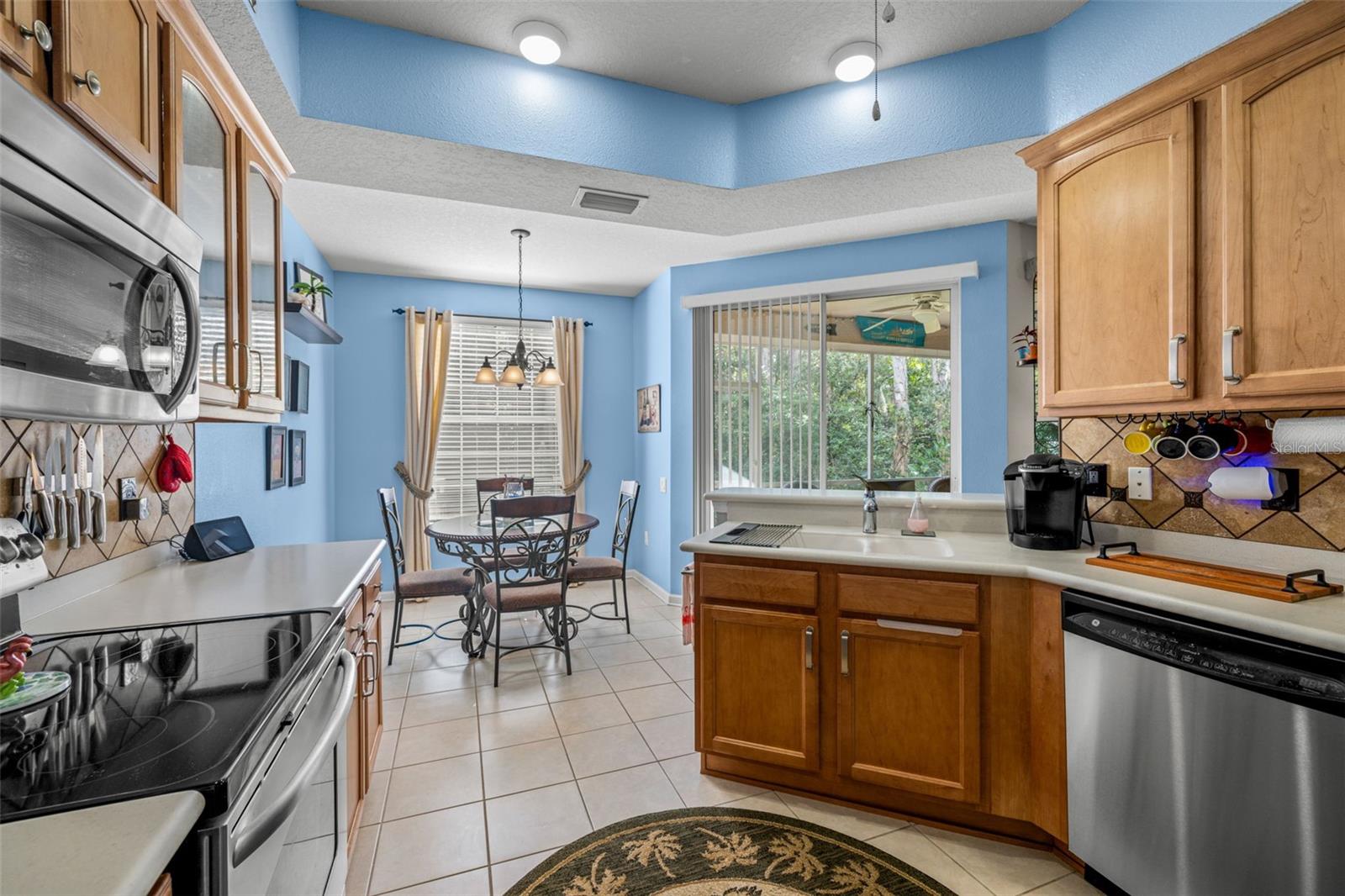 Image 11 of 30 For 810 Lantern Way