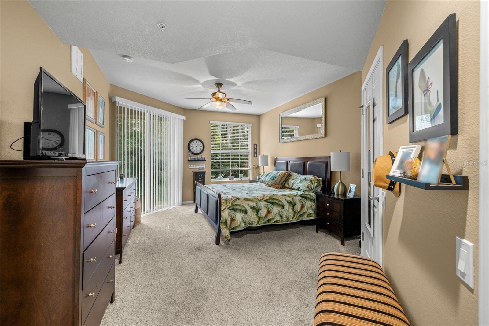 Image 16 of 30 For 810 Lantern Way