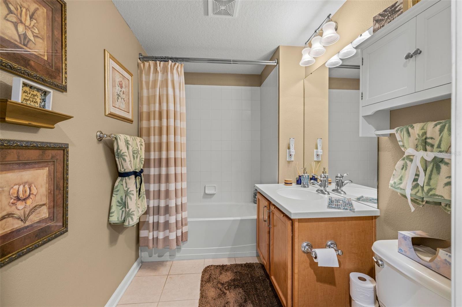 Image 22 of 30 For 810 Lantern Way