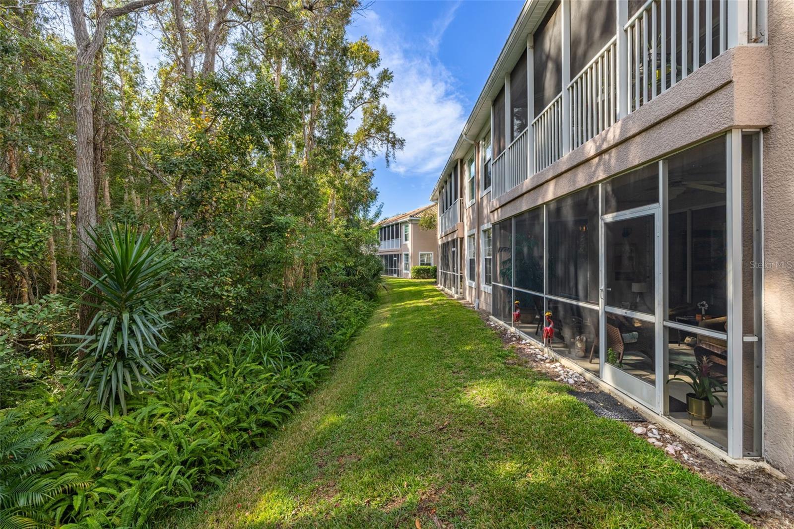 Image 28 of 30 For 810 Lantern Way